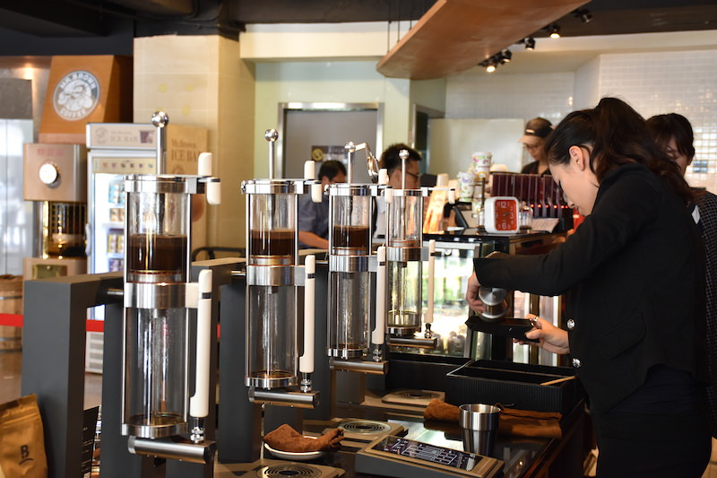 伯朗咖啡館推全新莊園藍山咖啡與Steampunk咖啡機萃出精品咖啡