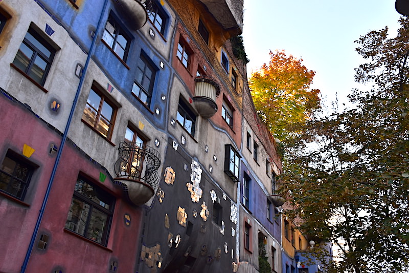 奧地利 | 維也納「百水公寓」繽紛童話建築巡禮