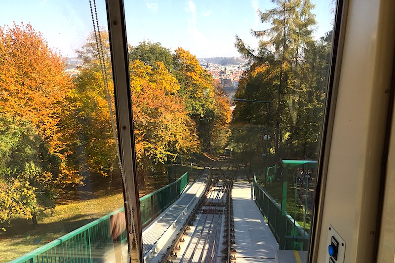 捷克 | 布拉格：纜車遊佩特任山Petrin Hill，眺望布拉格美景