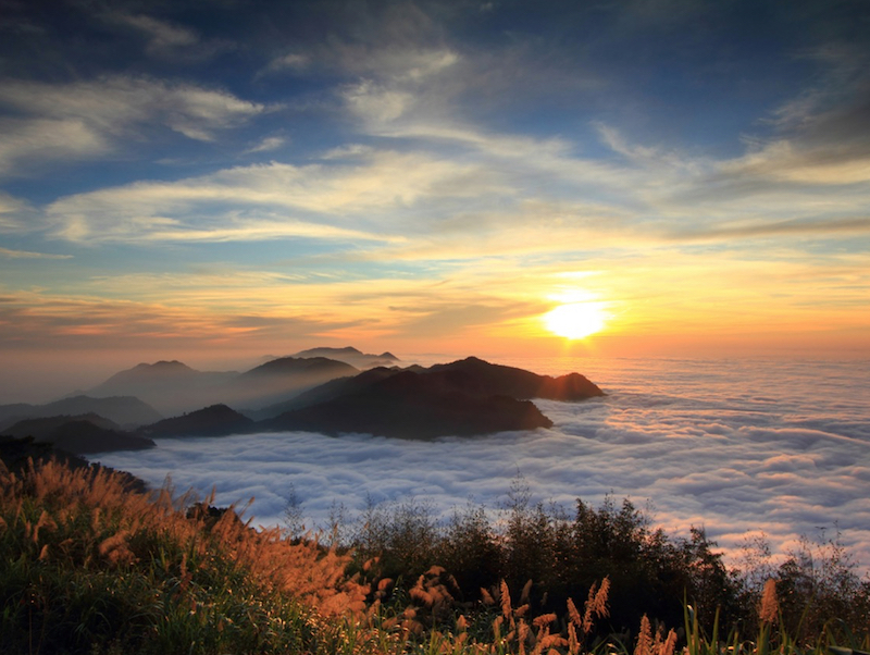 秋天涼爽遊台灣最受歡迎5大山景目的地